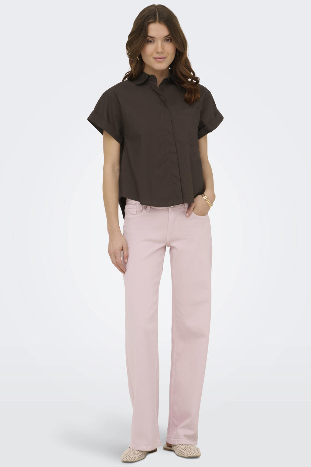 Bruine dames ONLY T-shirt van katoen met effen, korte mouwen, ronde hals en geweven detail