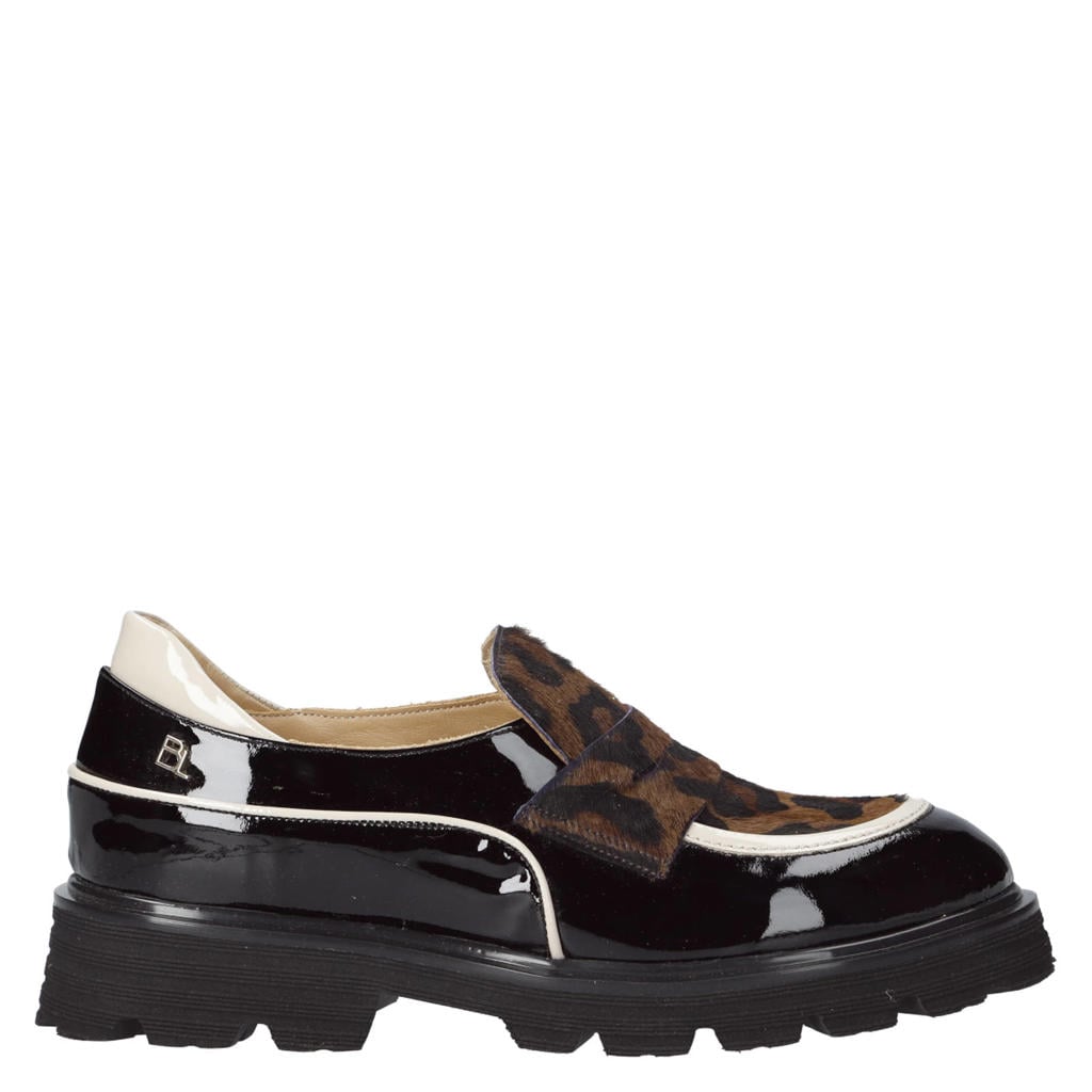 Zwart en ecru dames Babouche Evita-21 chunky lakleren loafers - met panterprint