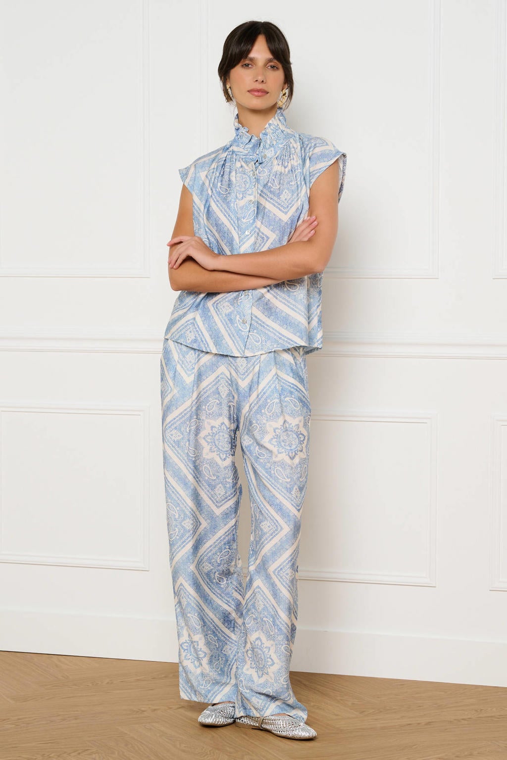 LOLALIZA loose fit broek met plooien - lichtblauw
