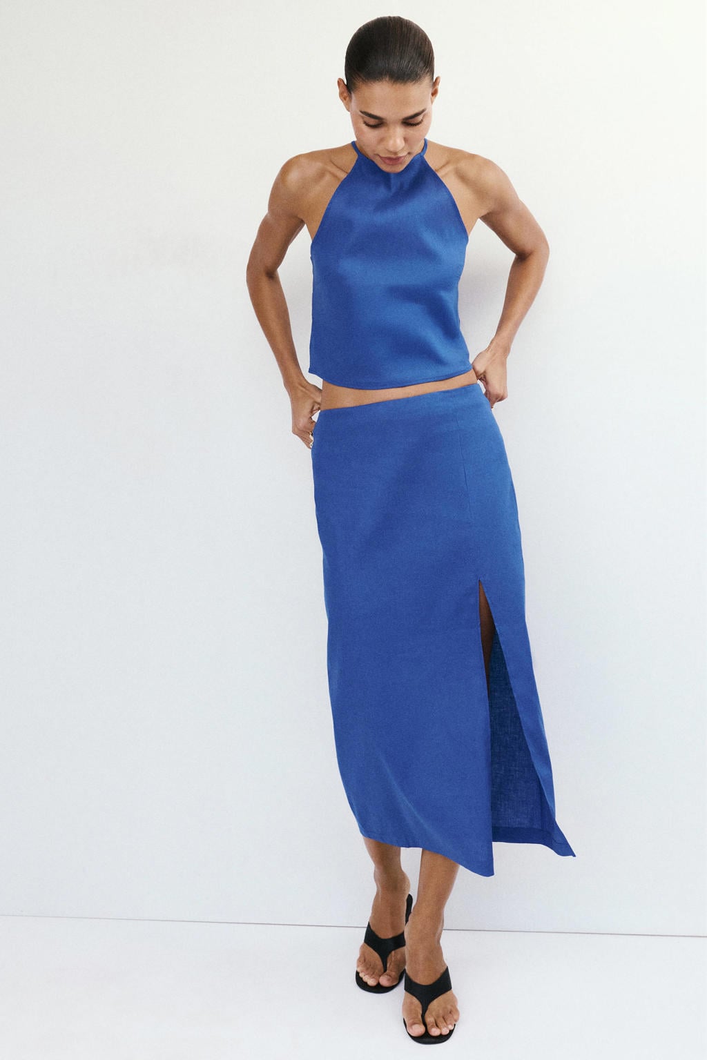 Blauwe dames Mango linnen top met effen en halterkraag