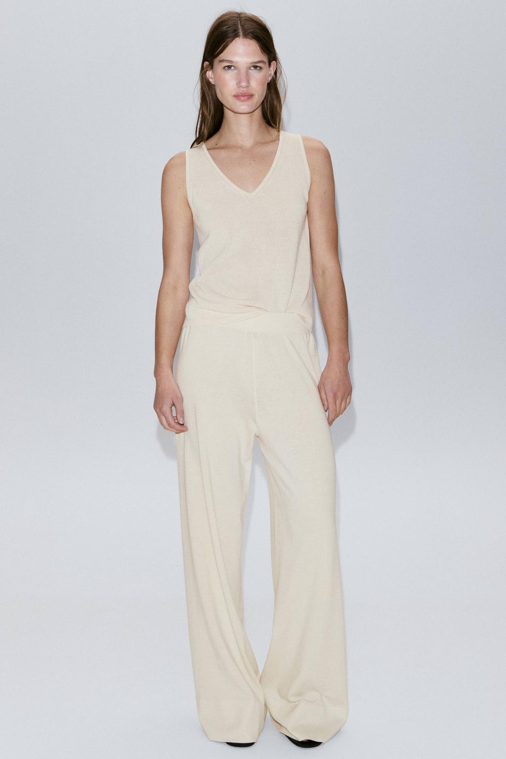 Ecru dames Mango top van acryl met effen en V-hals