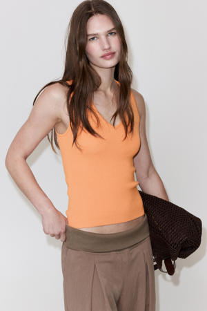 top - oranje