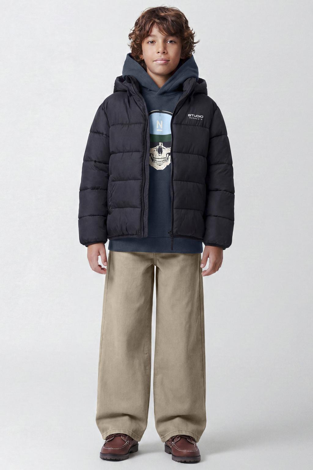 Zwarte jongens NAME IT KIDS gewatteerde winterjas van nylon met effen, lange mouwen, capuchon en ritssluiting
