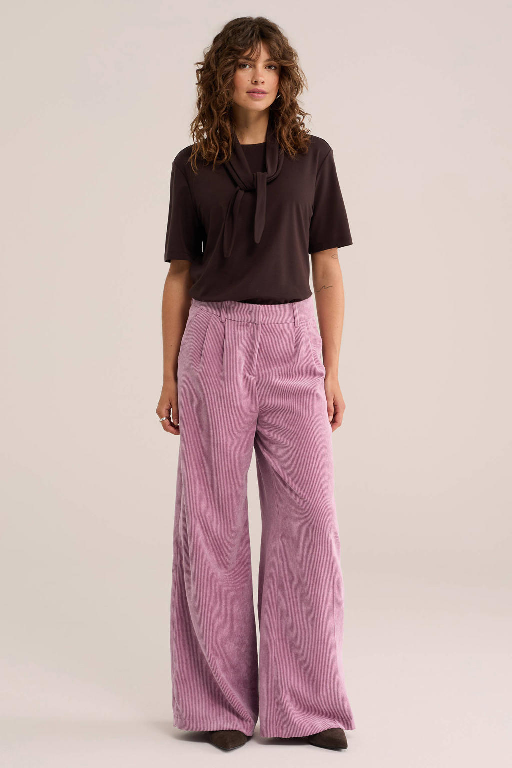 Lichtroze dames WE Fashion wide leg corduroy broek met rits, haak- en knoopsluiting en effen