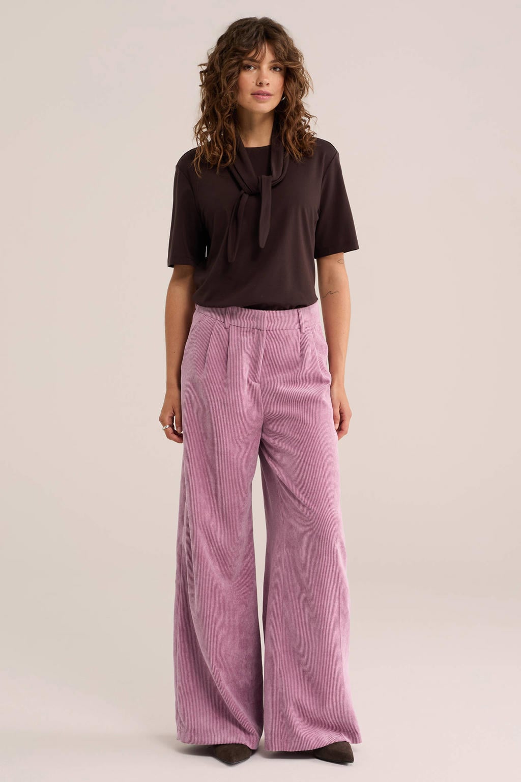 Lichtroze dames WE Fashion wide leg corduroy broek met rits, haak- en knoopsluiting en effen