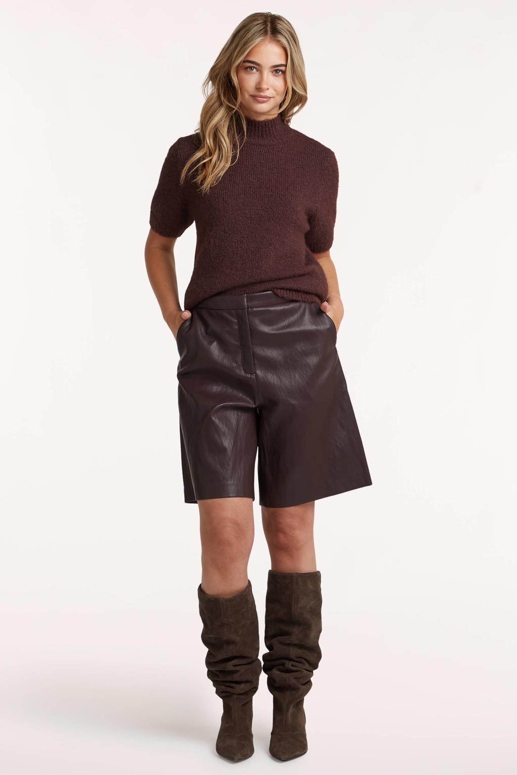 Circle of Trust top - bruin