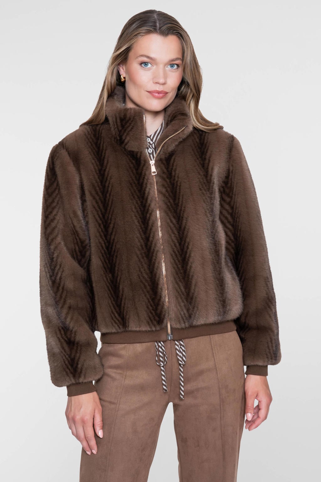 Geisha imitatiebont faux fur jas - bruin