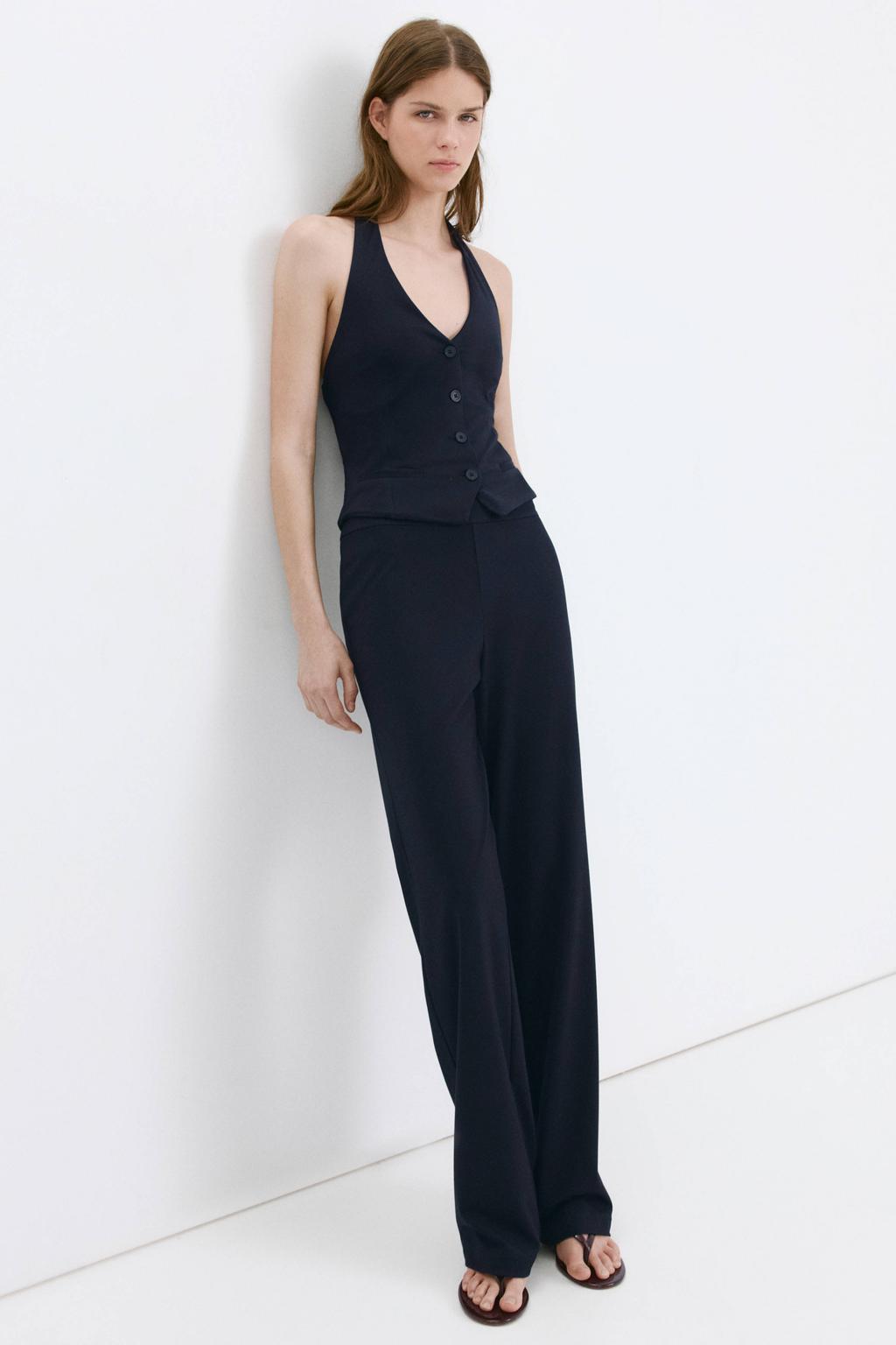 Donkerblauwe dames Mango gilet van viscose met effen, halterkraag en knoopsluiting