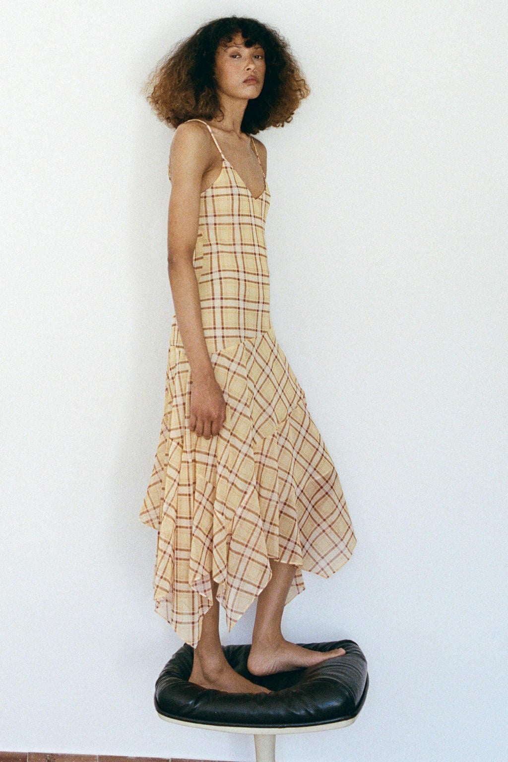 Mango viscose geruite midi jurk - lichtgeel