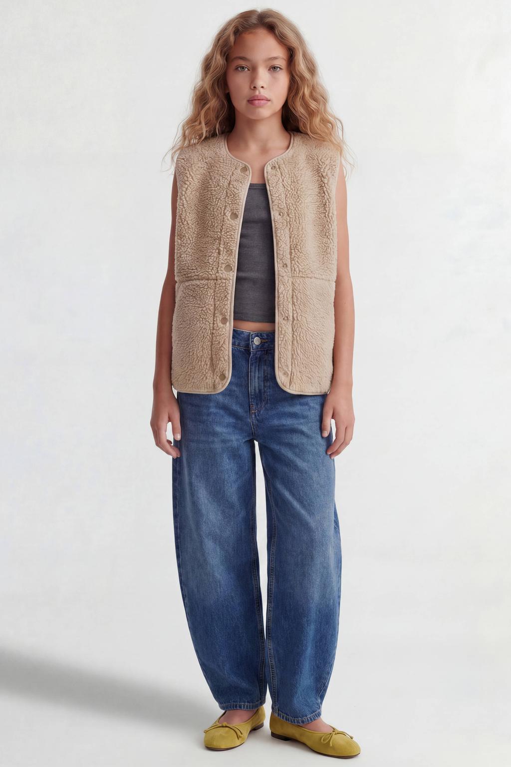 Lichtbruine meisjes JJXX GIRL teddy rechtvallend gilet met effen, ronde hals en drukknoopsluiting