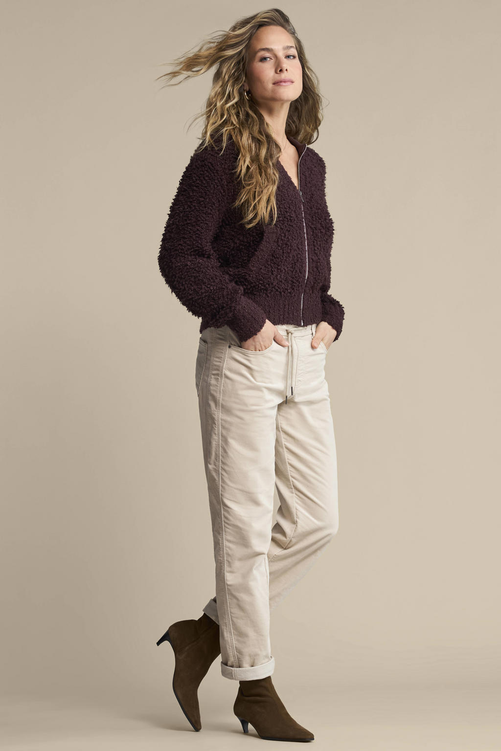 Ecru dames Red Button slim fit casual corduroy broek van katoen met high waist, elastische tailleband met koord en effen