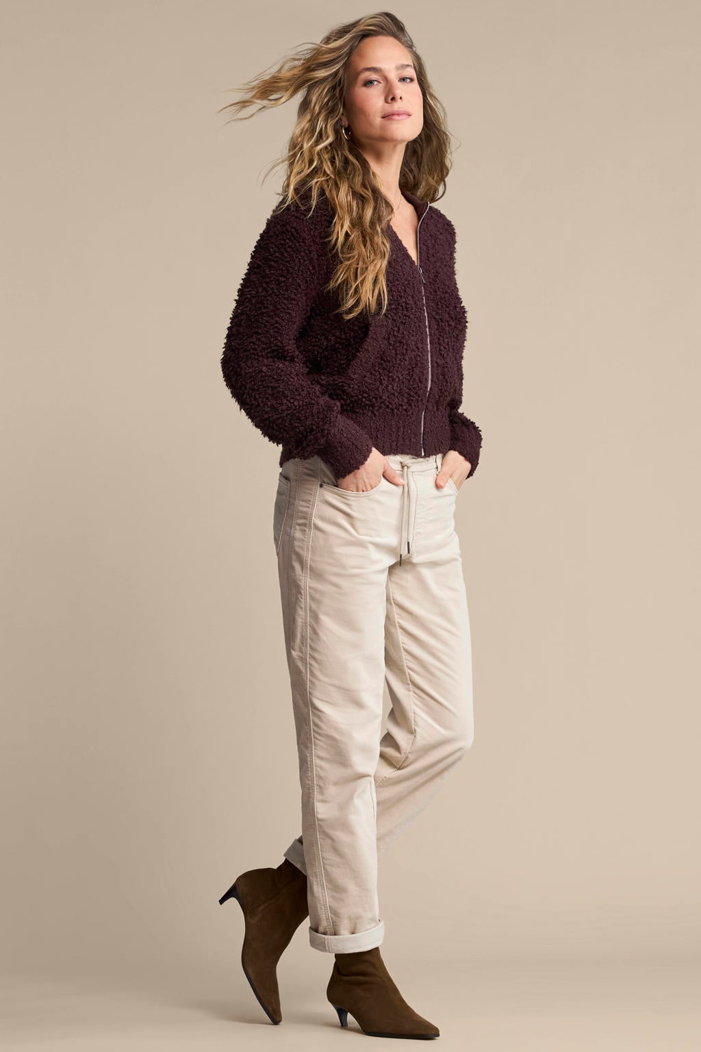 Ecru dames Red Button slim fit casual corduroy broek van katoen met high waist, elastische tailleband met koord en effen