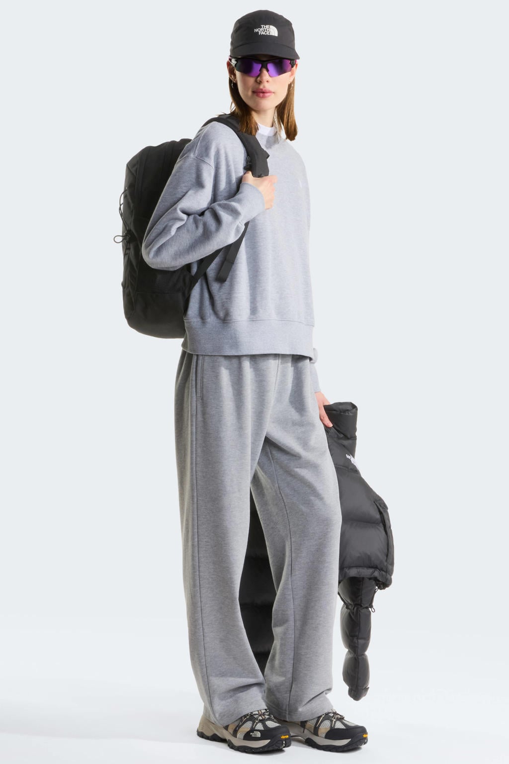 Grijs melange dames The North Face Essential Simple Dome sweater van katoen met effen, lange mouwen en ronde hals