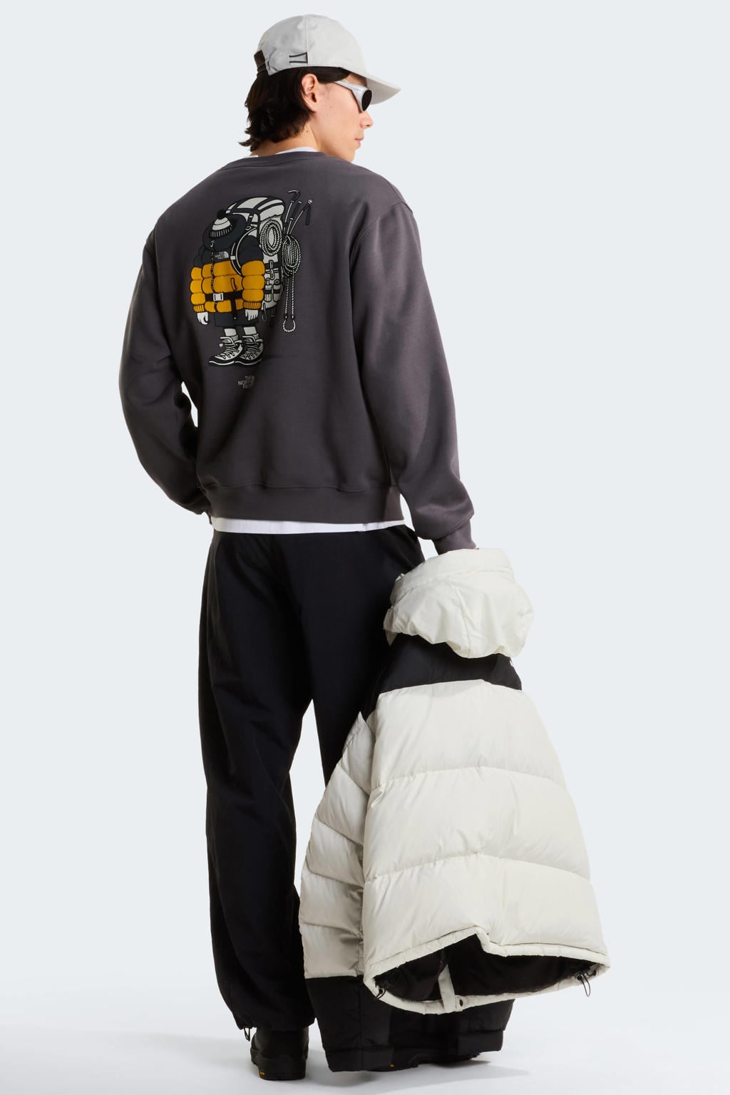 Antraciete heren The North Face Gear p Get Out sweater met backprint, lange mouwen en ronde hals