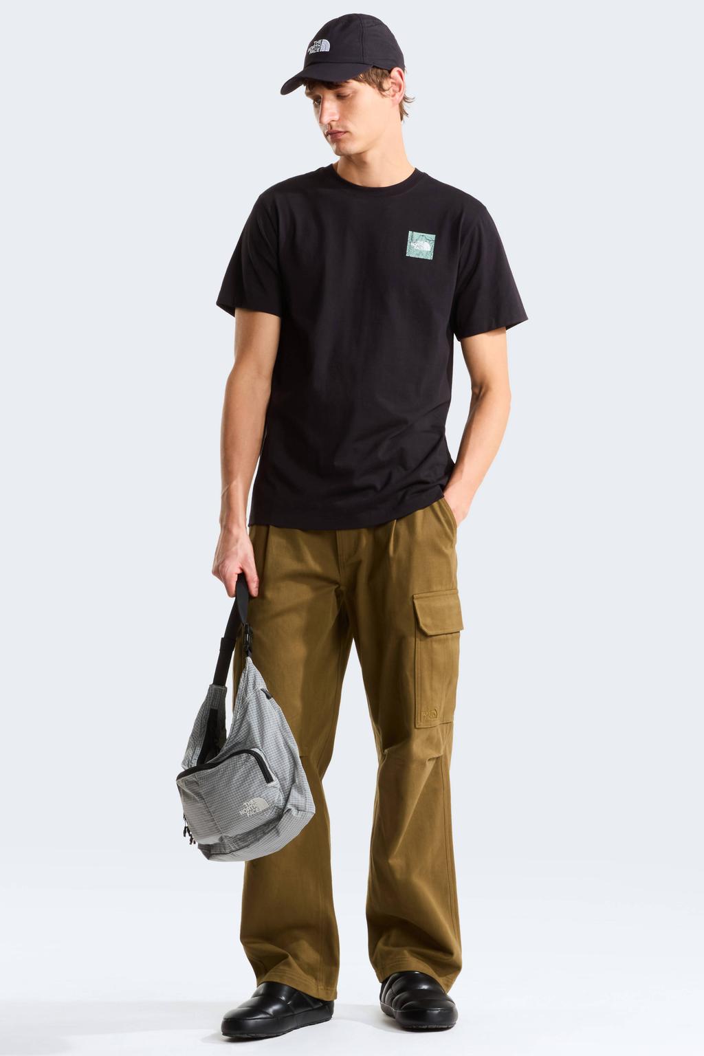 Zwarte heren The North Face regular fit T-shirt van katoen met korte mouwen en ronde hals