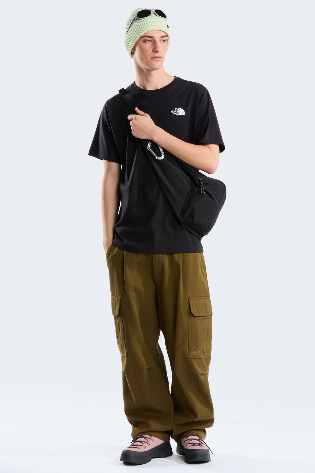 Zwarte heren The North Face regular fit T-shirt van katoen met korte mouwen en ronde hals