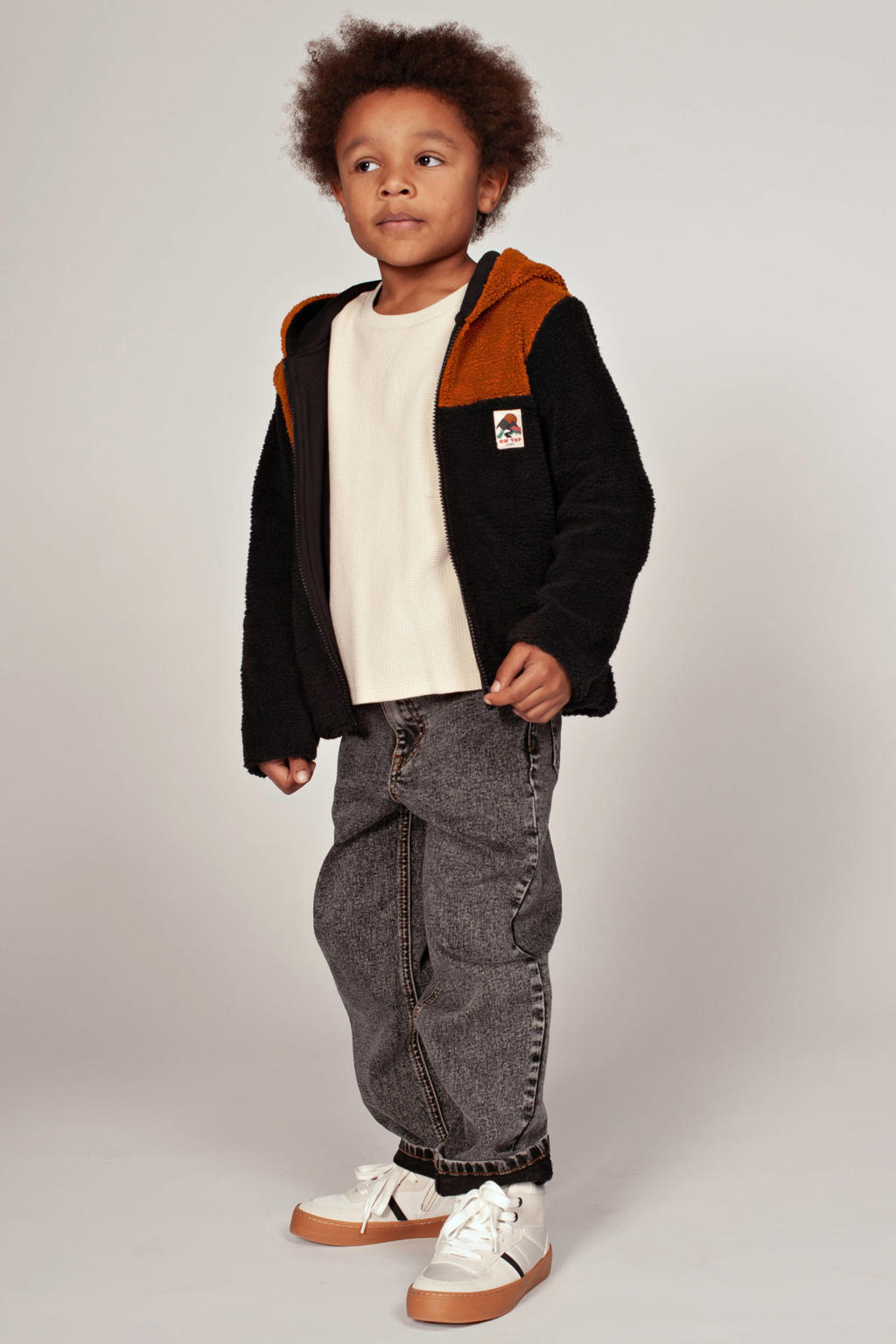 Sturdy oversized longsleeve Mountain top met backprint offwhite/zwart