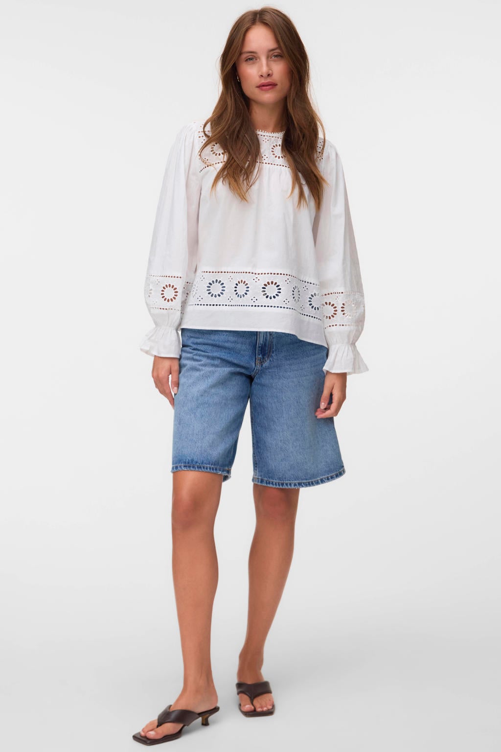 Witte dames VERO MODA broderie top met effen, lange mouwen en ronde hals