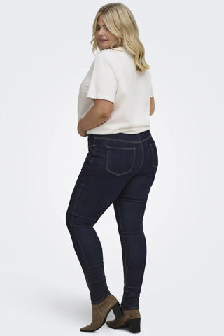 skinny fit
