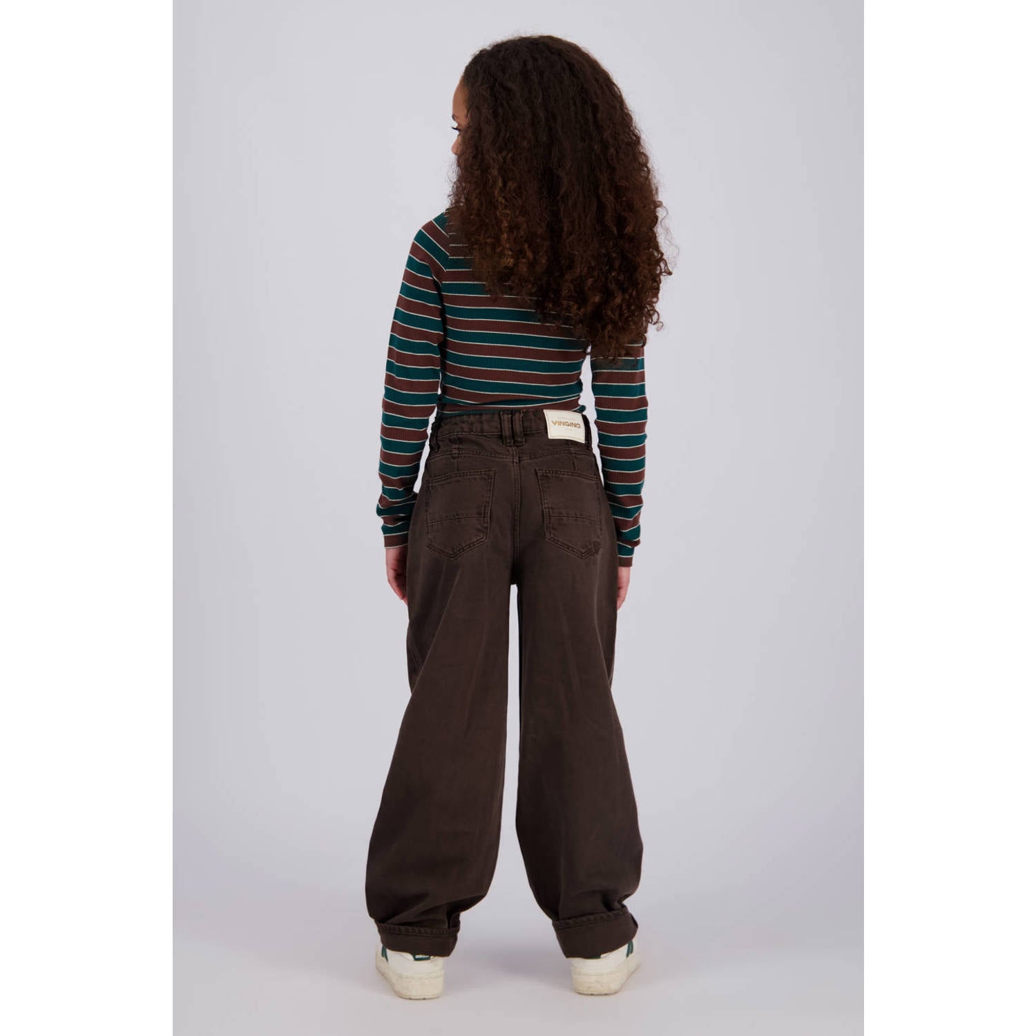 Vingino Camilla barrel jeans met studs donkerbruin