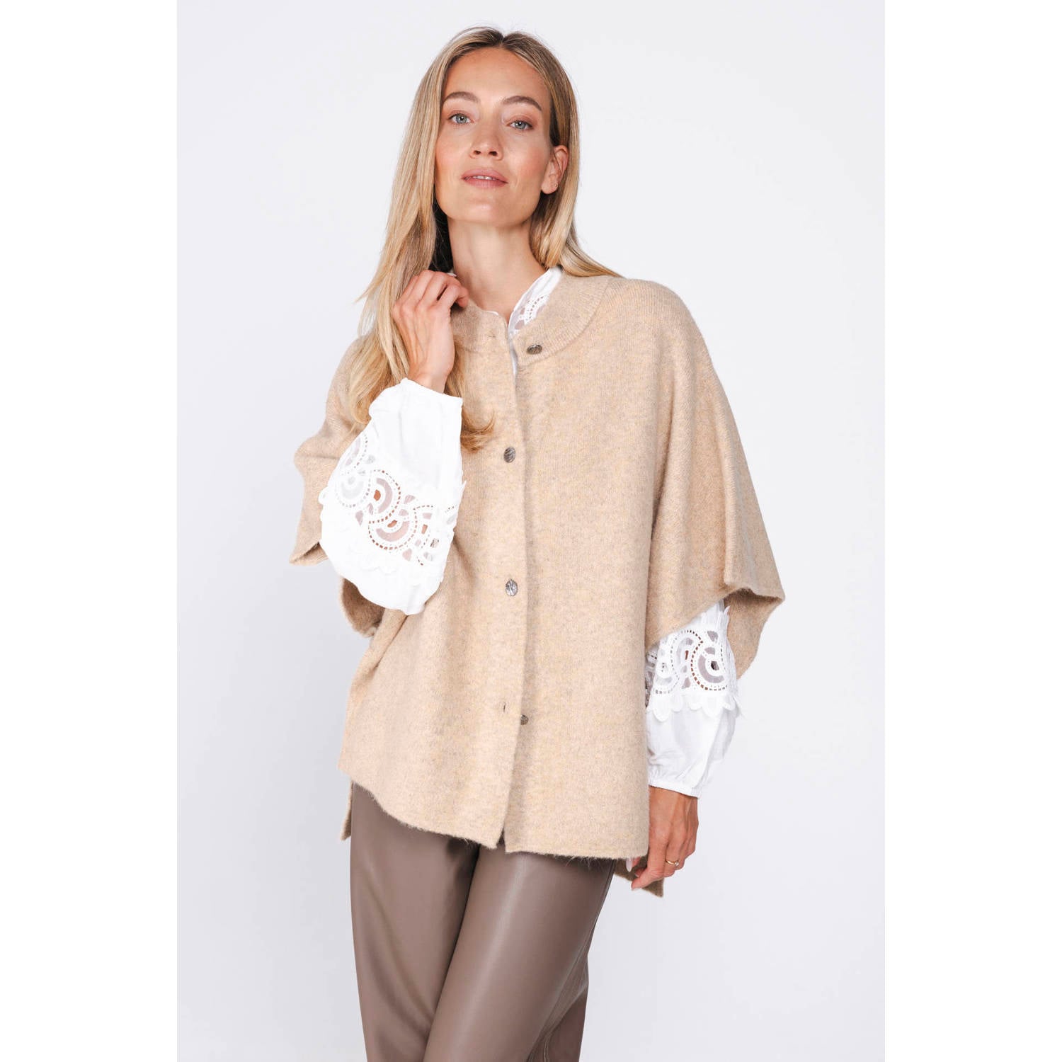 Poools gebreid kimono vest met wol beige