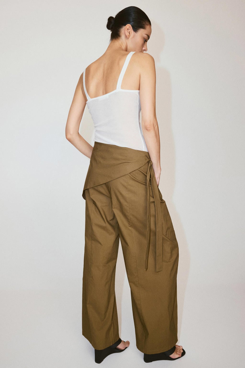 Mango barrel broek - kaki