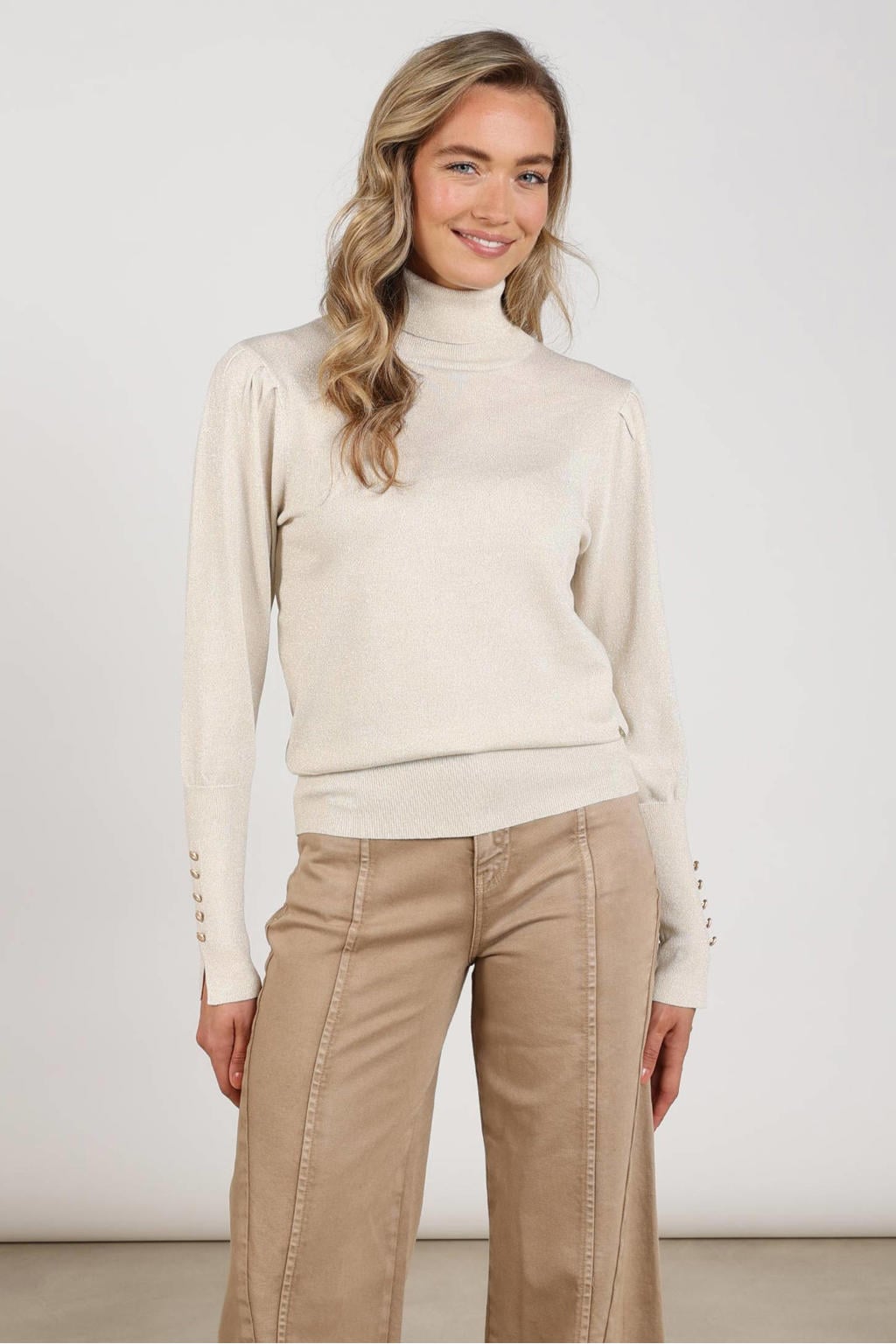 NUKUS top met glitters - zand