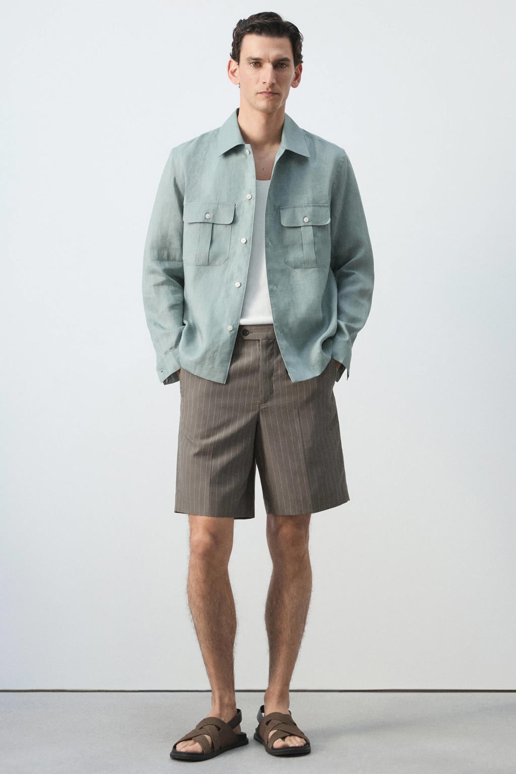 Mango Man regular fit bermudashort met krijtstreep en linnen - middengrijs