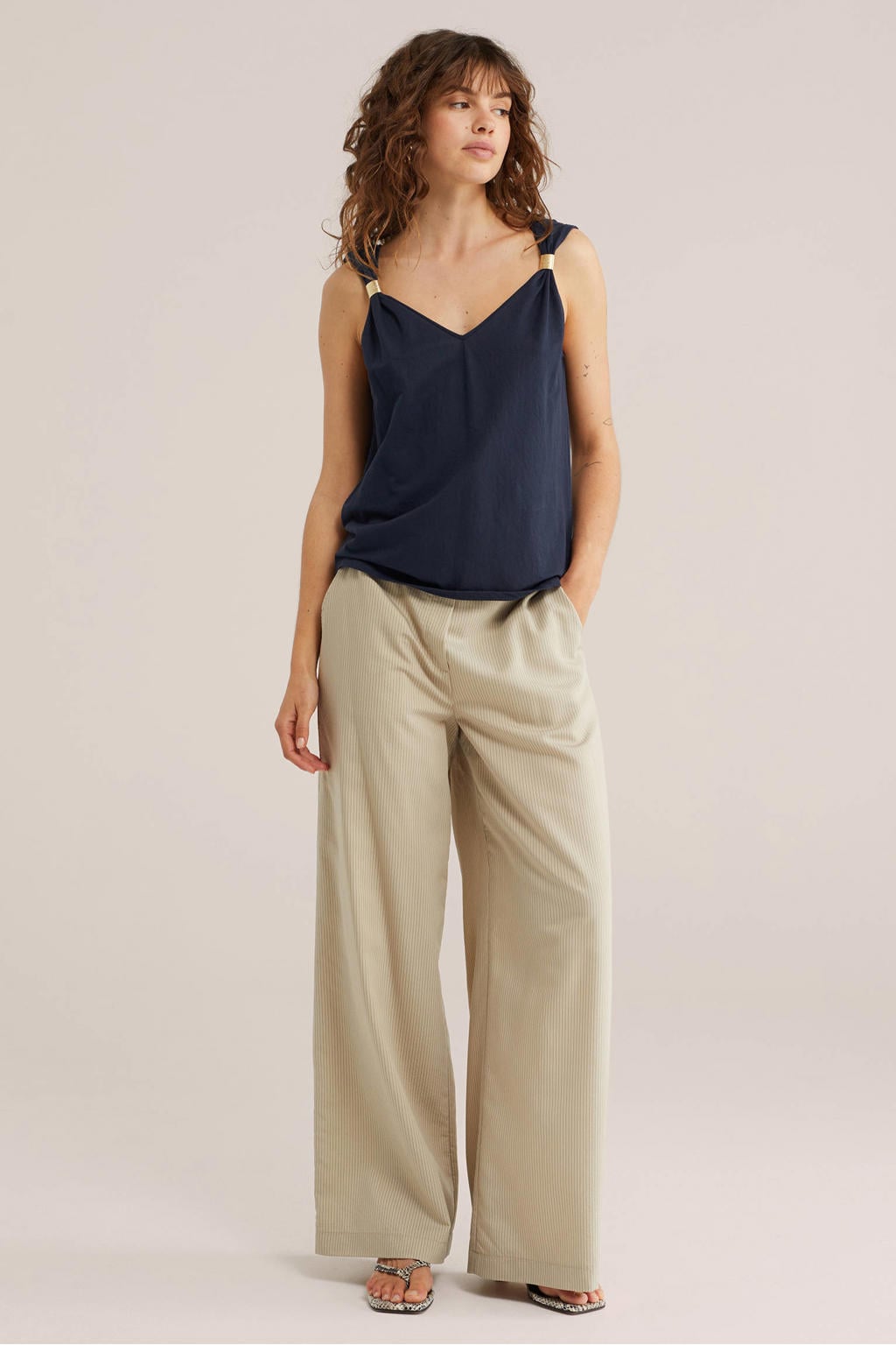Blauwe dames WE Fashion top van viscose met effen en V-hals