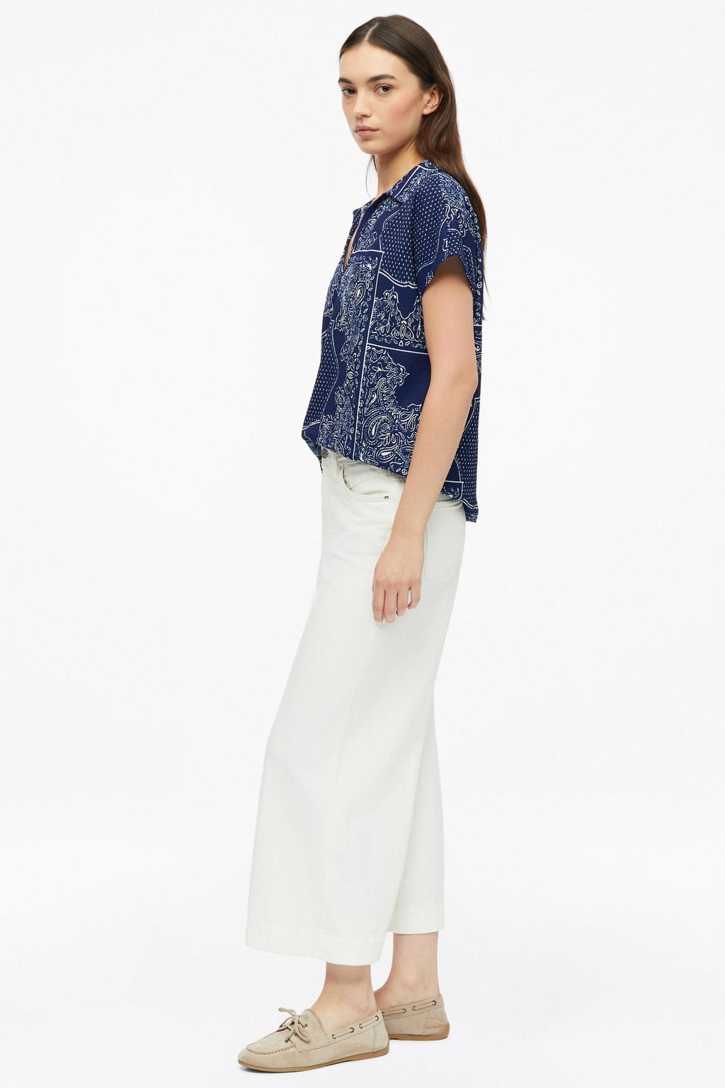 Donkerblauw en witte dames s.Oliver blouse van polyester met paisley print, korte mouwen, klassieke kraag en knoopsluiting