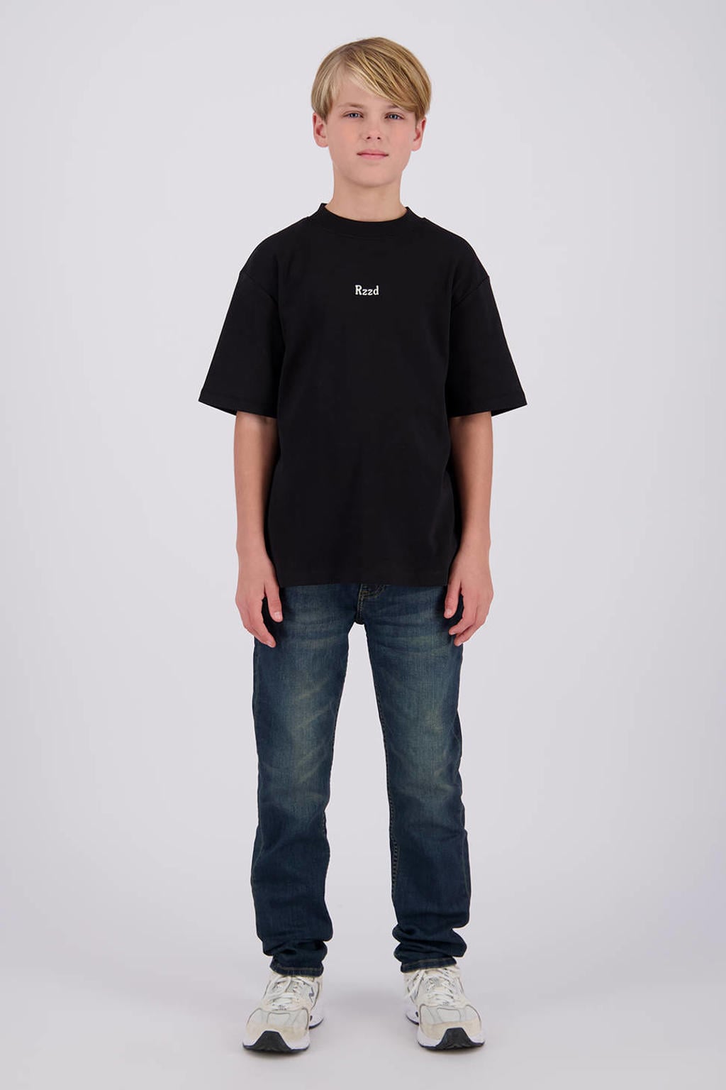 Zwarte jongens Raizzed boxy T-shirt van katoen met backprint, korte mouwen en ronde hals