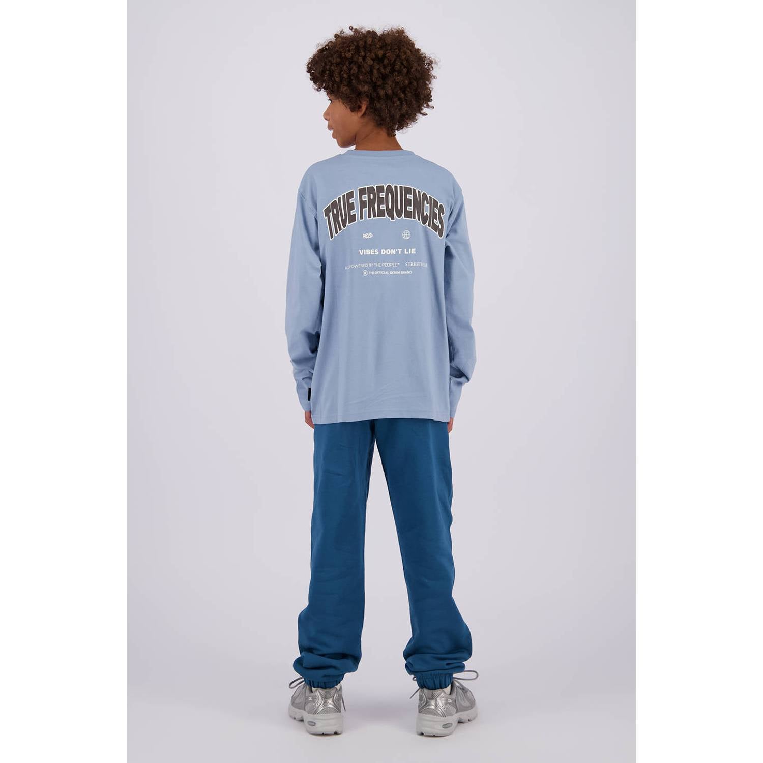 Raizzed oversized longsleeve met backprint lichtblauw