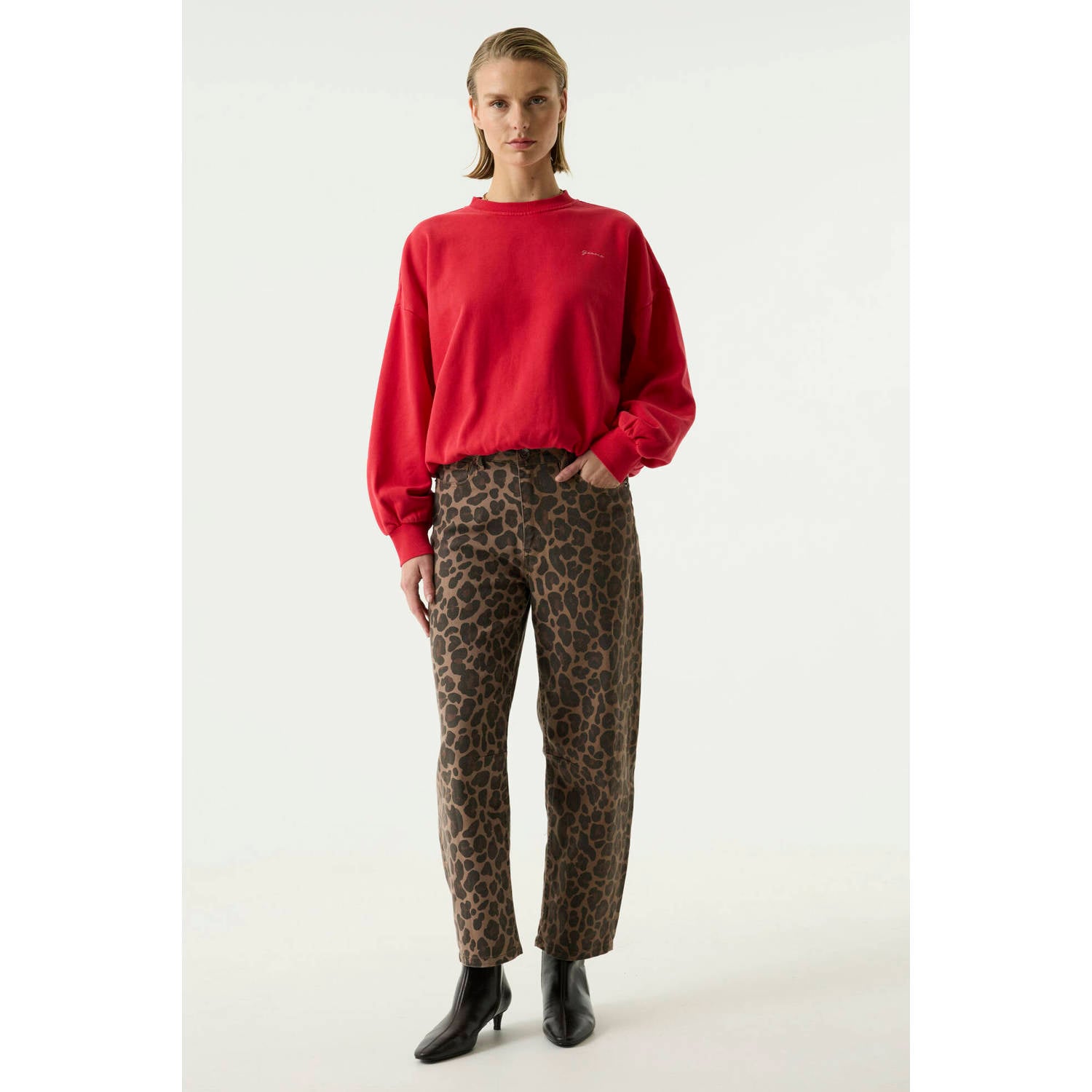 Garcia sweater met borduursels rood