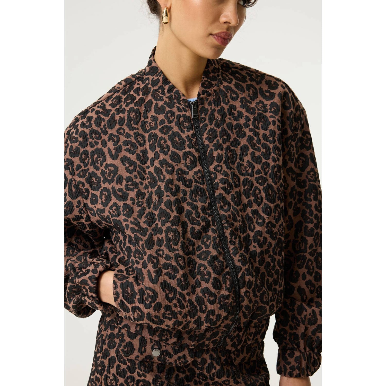 Garcia jacquard bomberjas met panterprint bruin