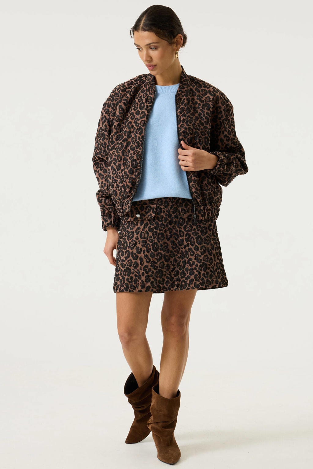 Garcia jacquard bomberjas met panterprint - bruin