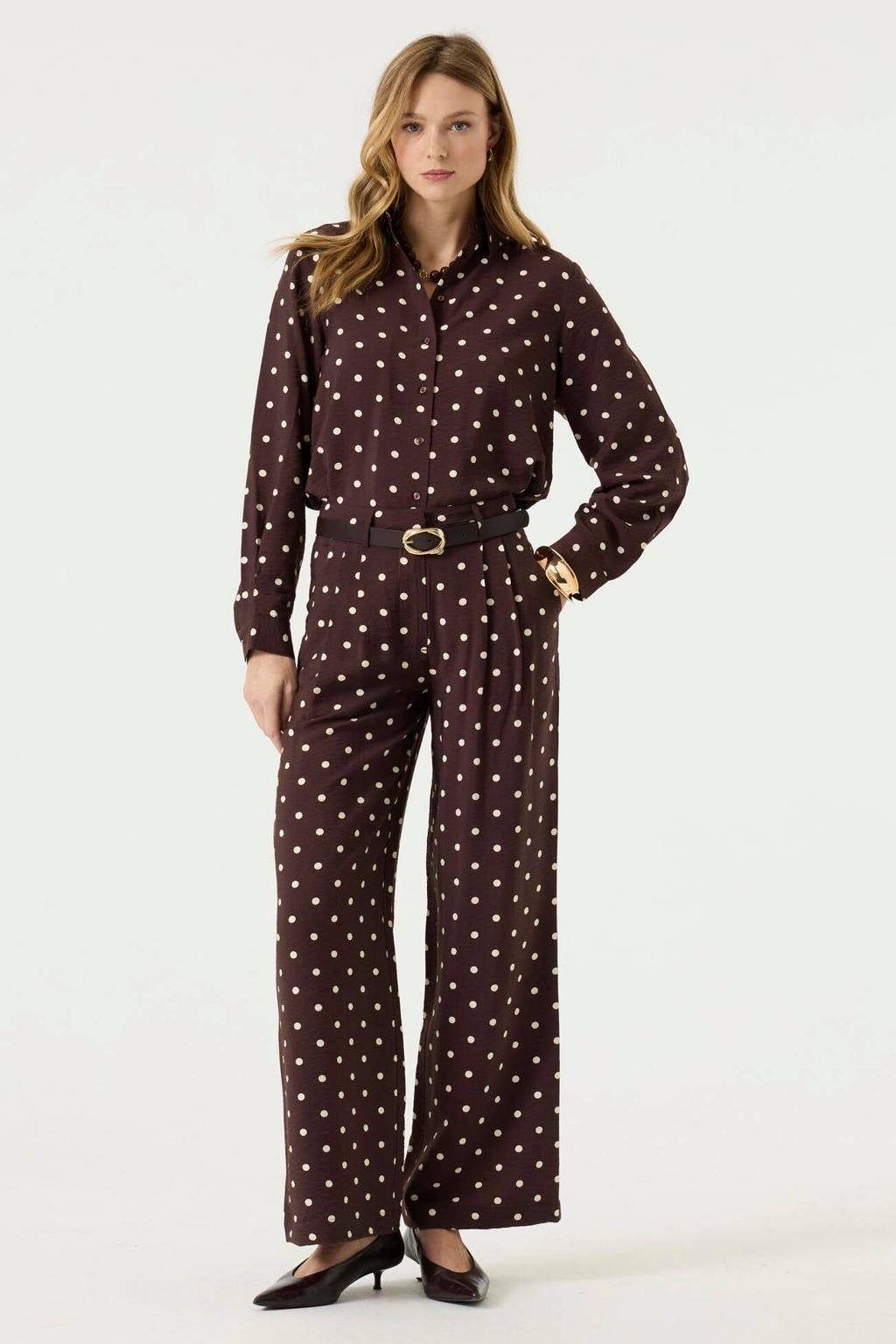 Bruine dames Garcia van viscose met stippenprint, lange mouwen, klassieke kraag en knoopsluiting