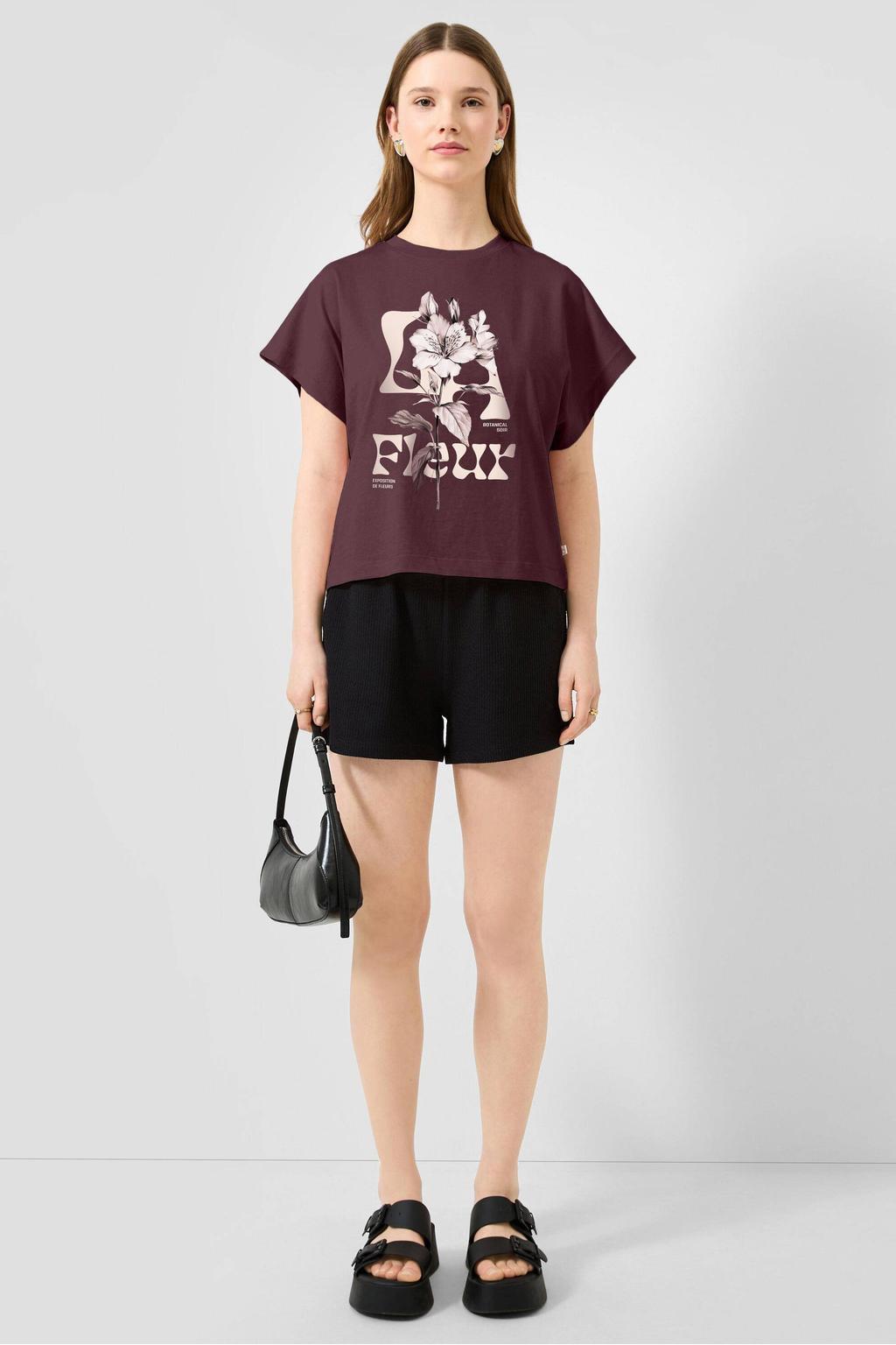 Donkerrood en ecru dames QS T-shirt en tekst met printopdruk, korte mouwen en ronde hals