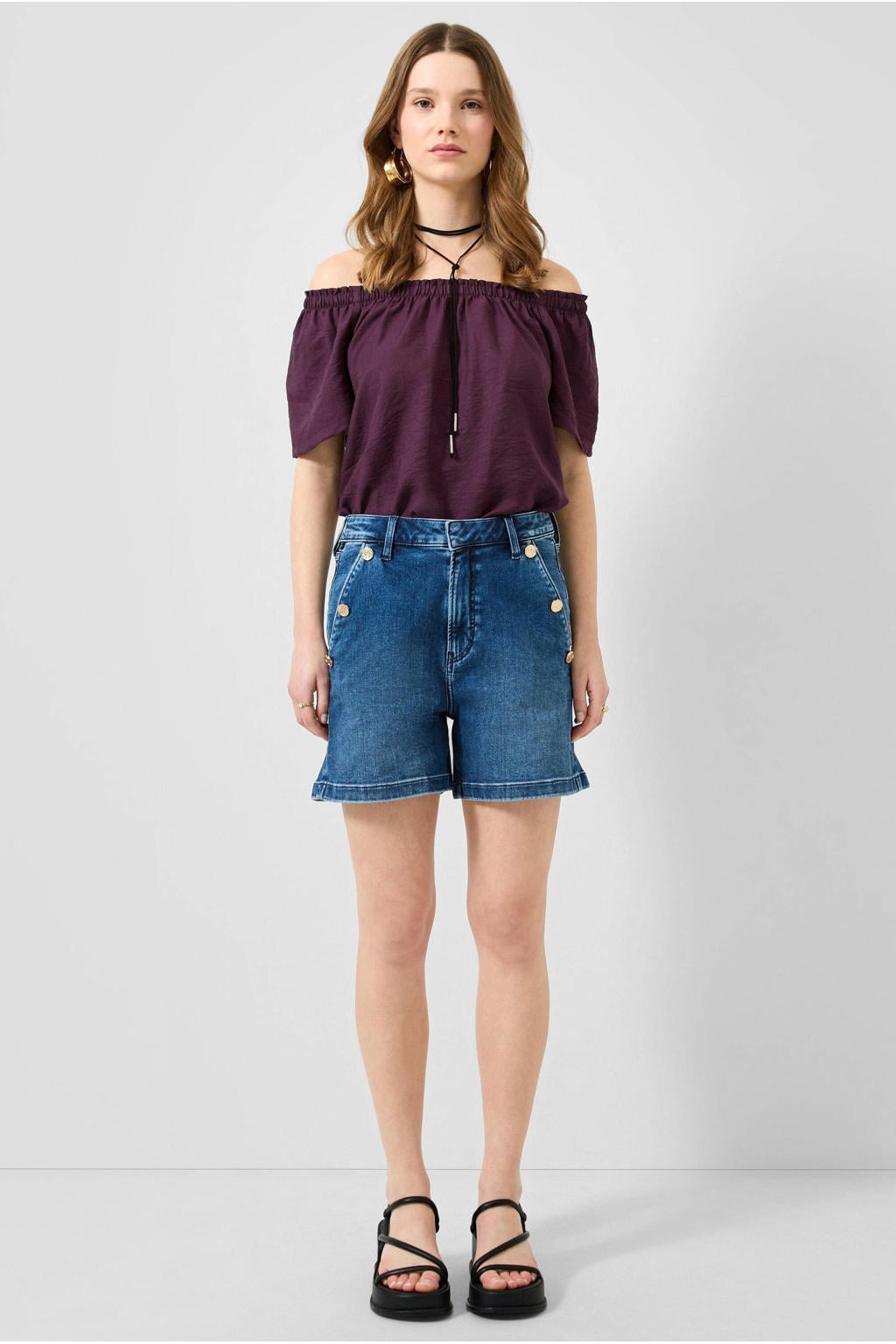 Donkerpaarse dames QS top van viscose met effen, korte mouwen en off shoulder hals