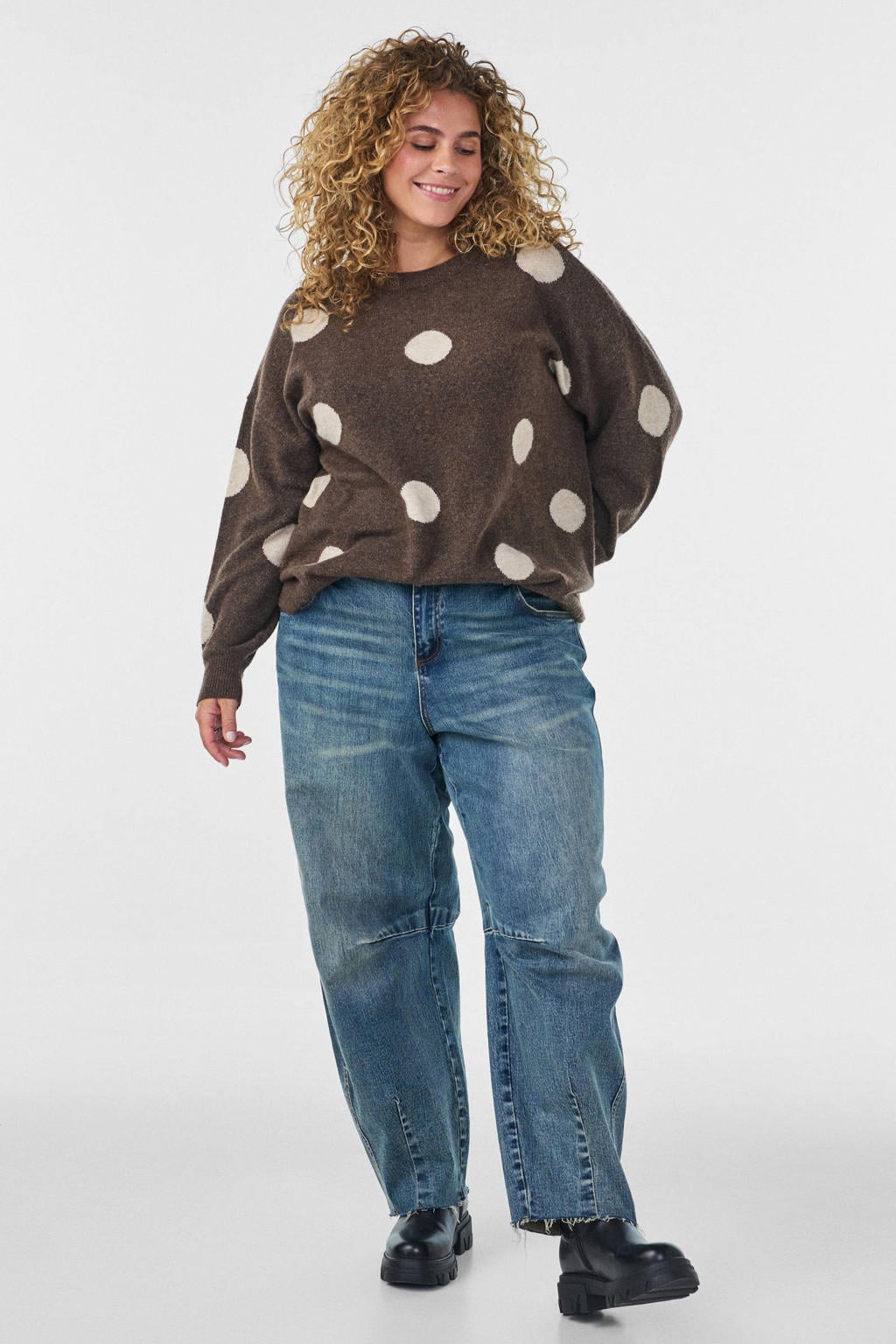 Zizzi gebreide trui met stippen en wol Plus Size - bruin