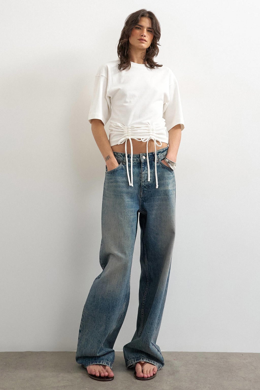 TOPSHOP regular fit T-shirt met rijgdetail - ecru