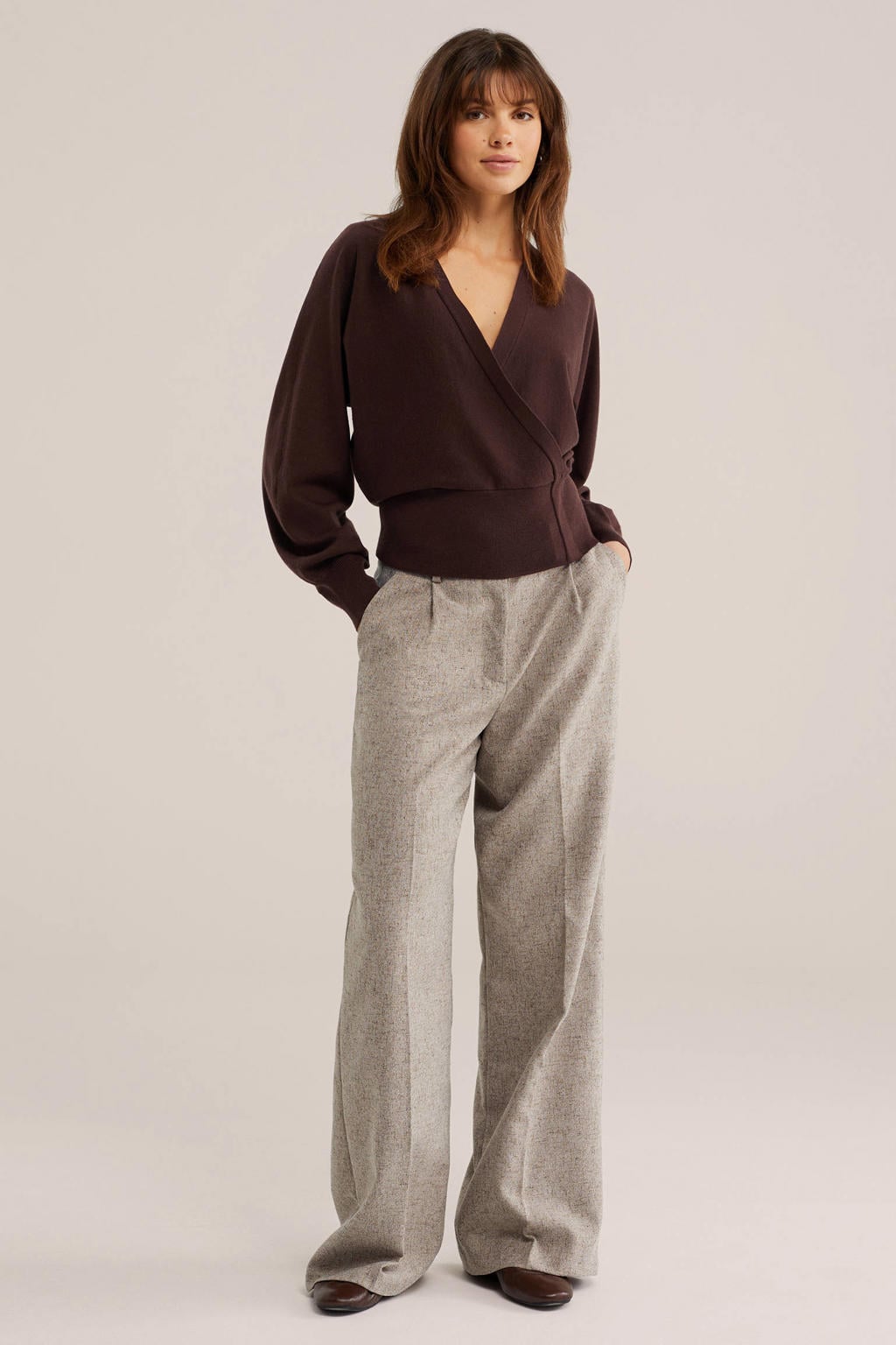 Bruine dames WE Fashion gebreide trui van polyester met effen, lange mouwen en overslagkraag