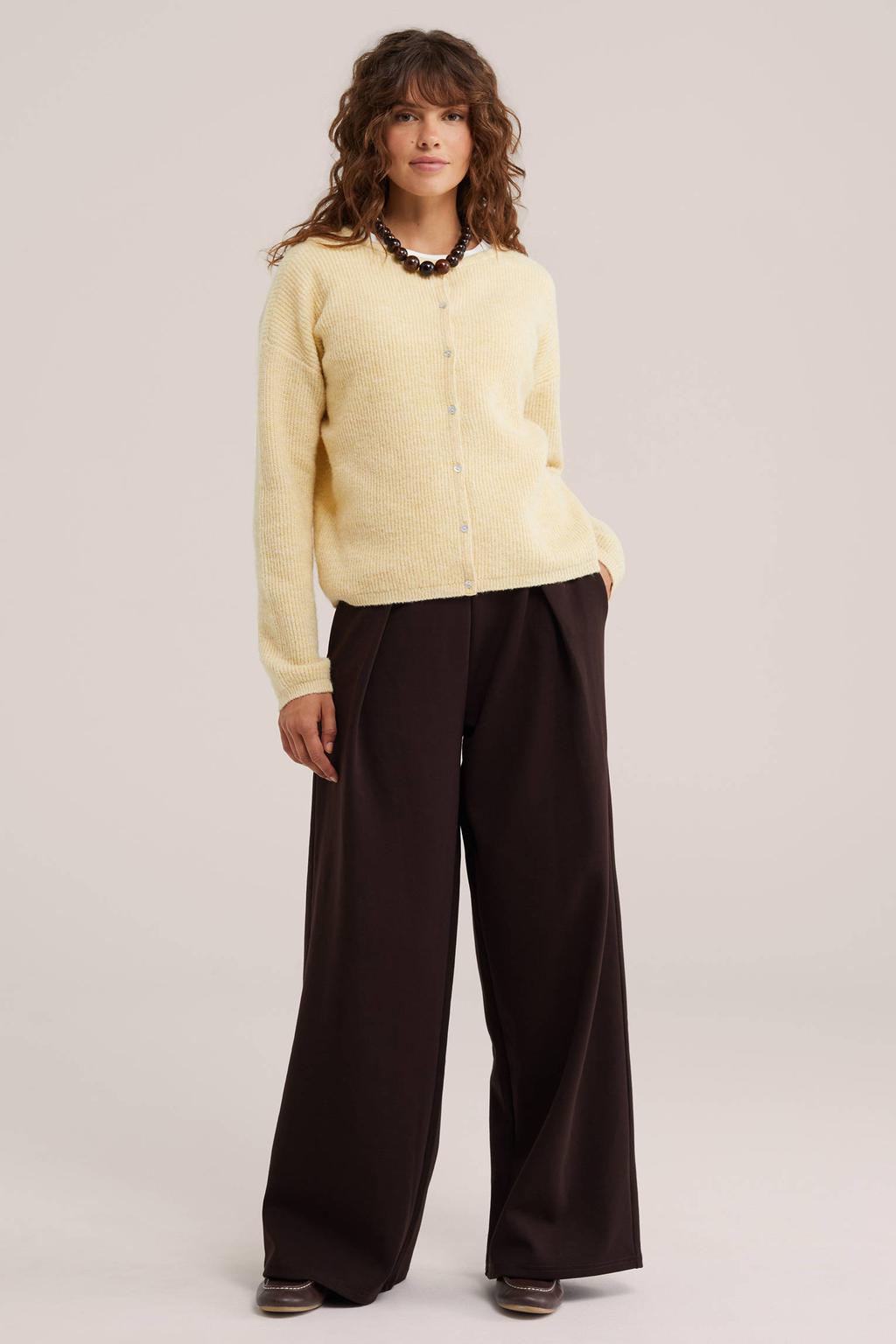 Bruine dames WE Fashion wide leg joggingbroek van sweat materiaal met effen