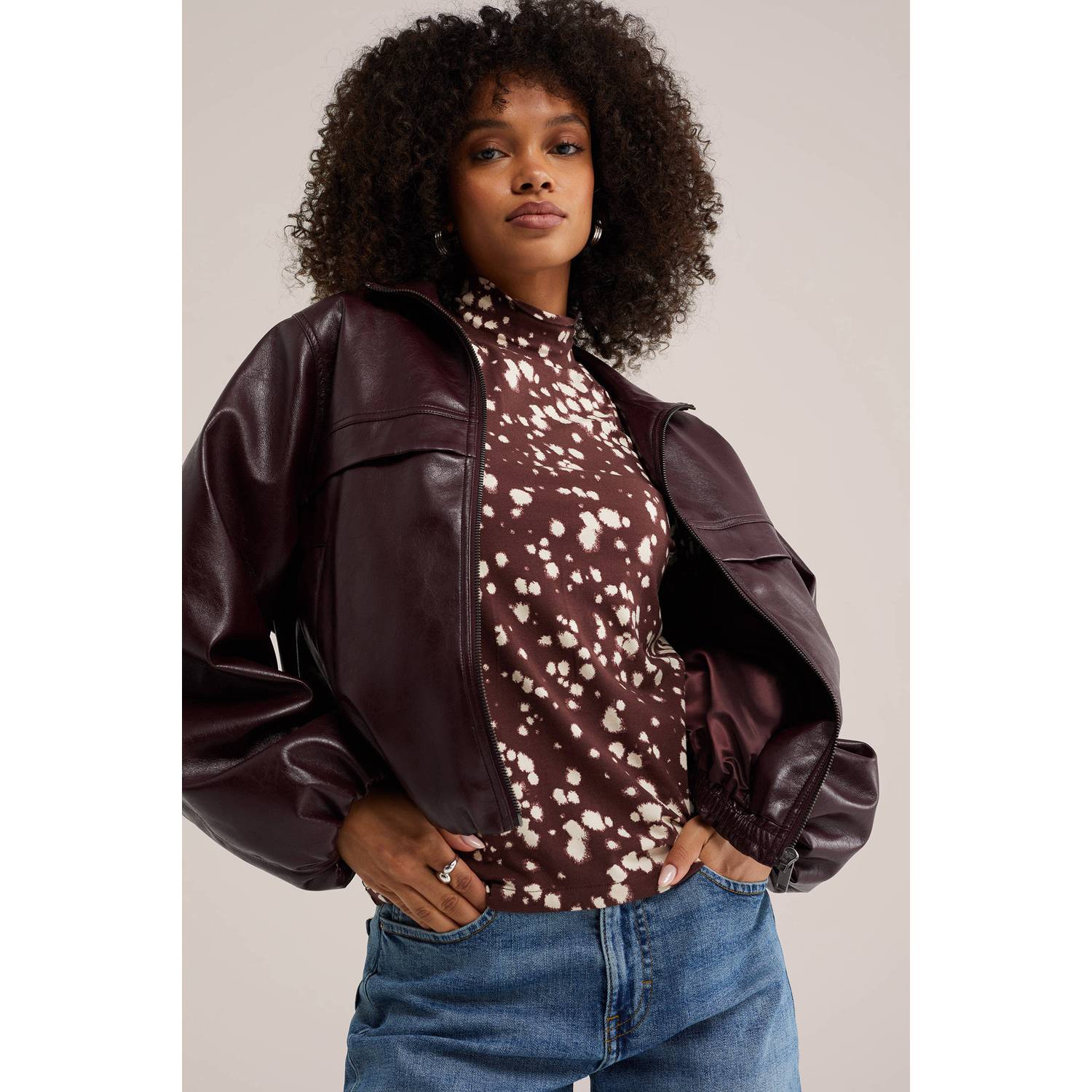 WE Fashion top met print aubergine ecru