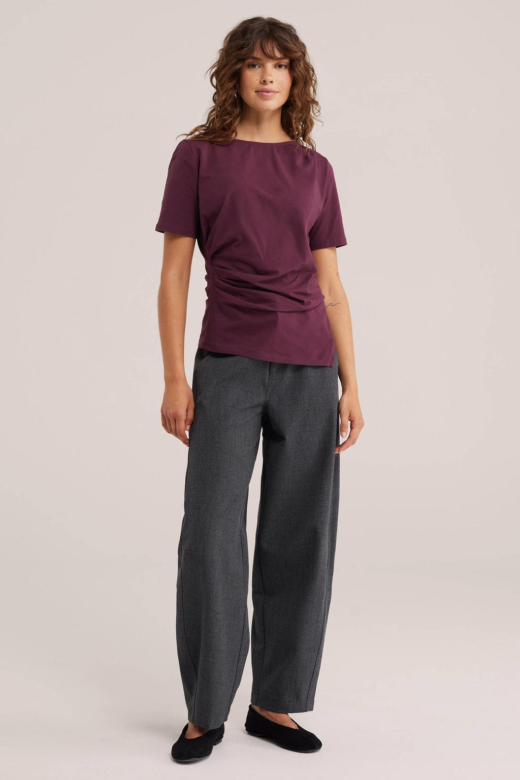 Donkerpaarse dames WE Fashion asymetrische top met effen, korte mouwen en ronde hals
