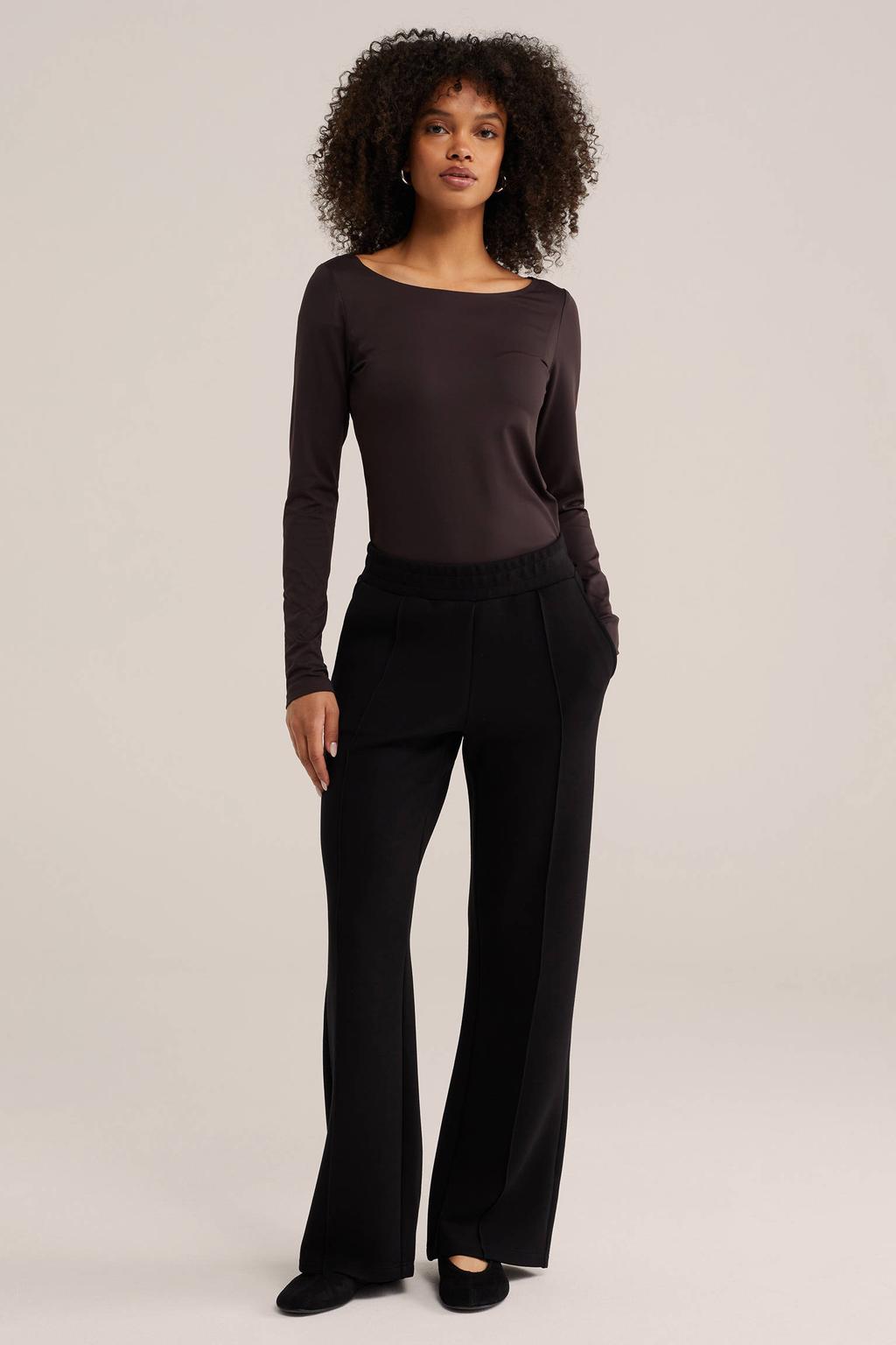 Donkerblauwe dames WE Fashion aansluitend T-shirt van nylon met effen, lange mouwen en boothals