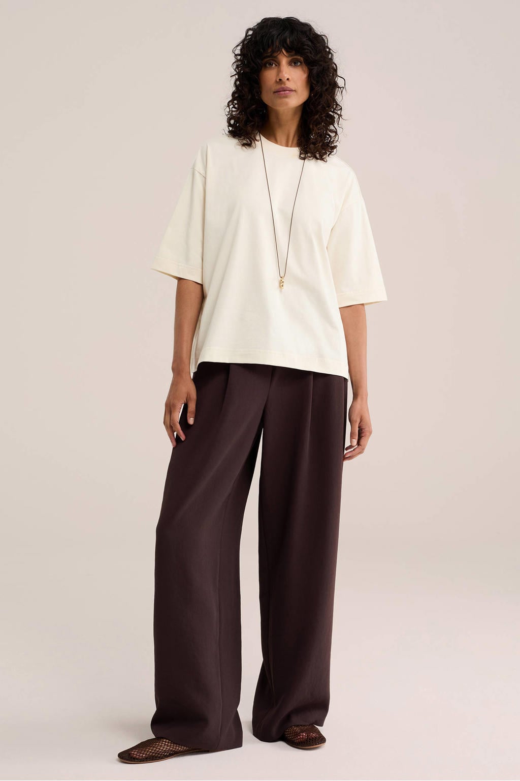 Ecru dames WE STUDIO oversized T-shirt van katoen met effen, korte mouwen en ronde hals