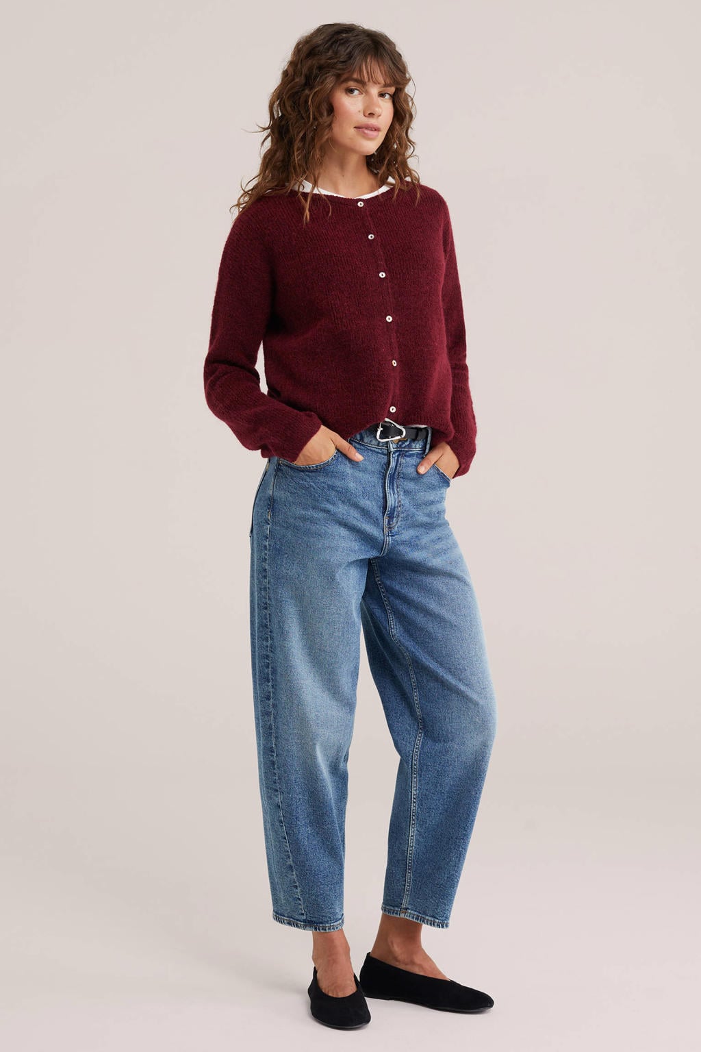Donkerrode dames WE Fashion gebreide vest met effen, lange mouwen, ronde hals en knoopsluiting