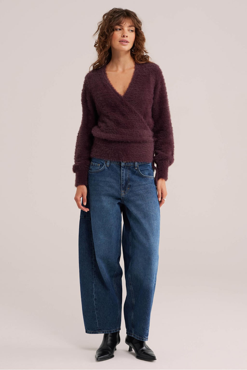 Donkerrode dames WE Fashion wikkelvest van polyamide met effen, lange mouwen, V-hals en knoopsluiting