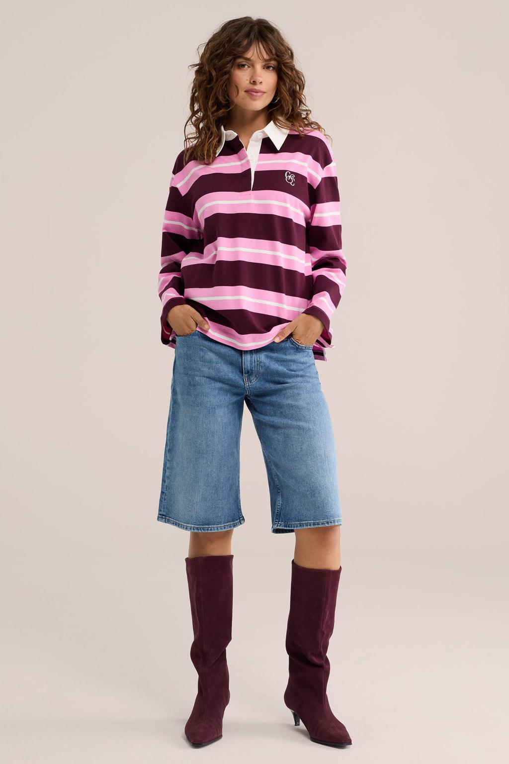 Roze en donkerrode dames WE Fashion katoenen gestreepte trui met lange mouwen, button down sluiting en knoopsluiting