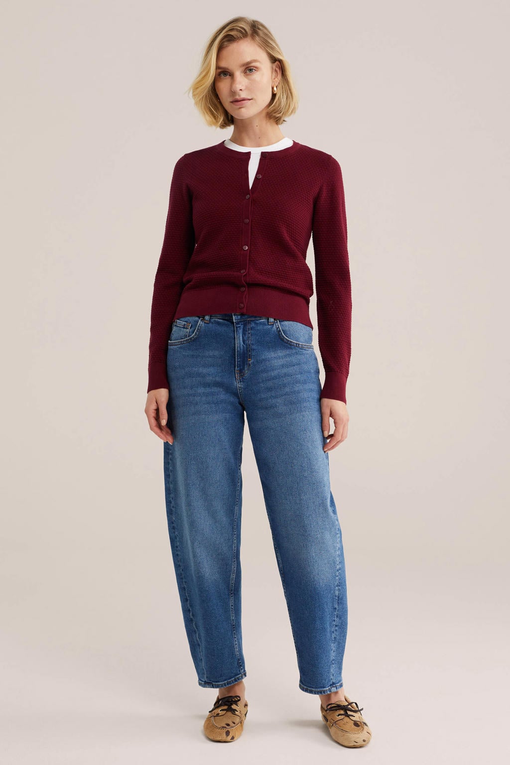 Donkerrode dames WE Fashion katoenen gebreide vest met lange mouwen, ronde hals en knoopsluiting